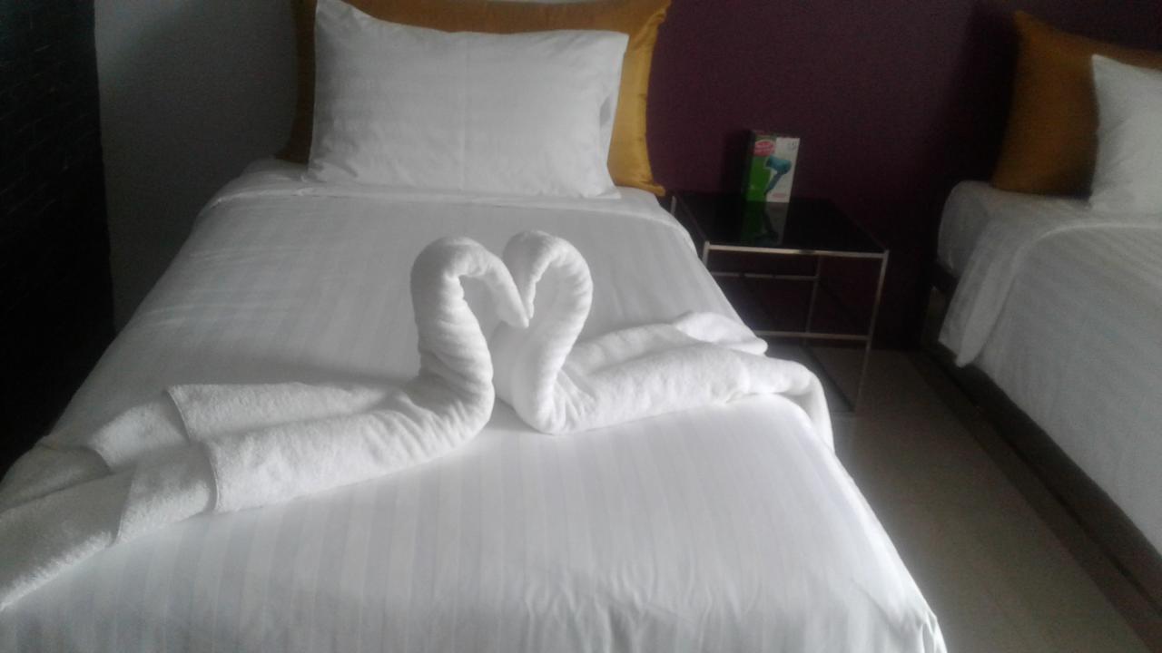The Ztand By Airport Phuket Hotel Ban Bo Han Buitenkant foto