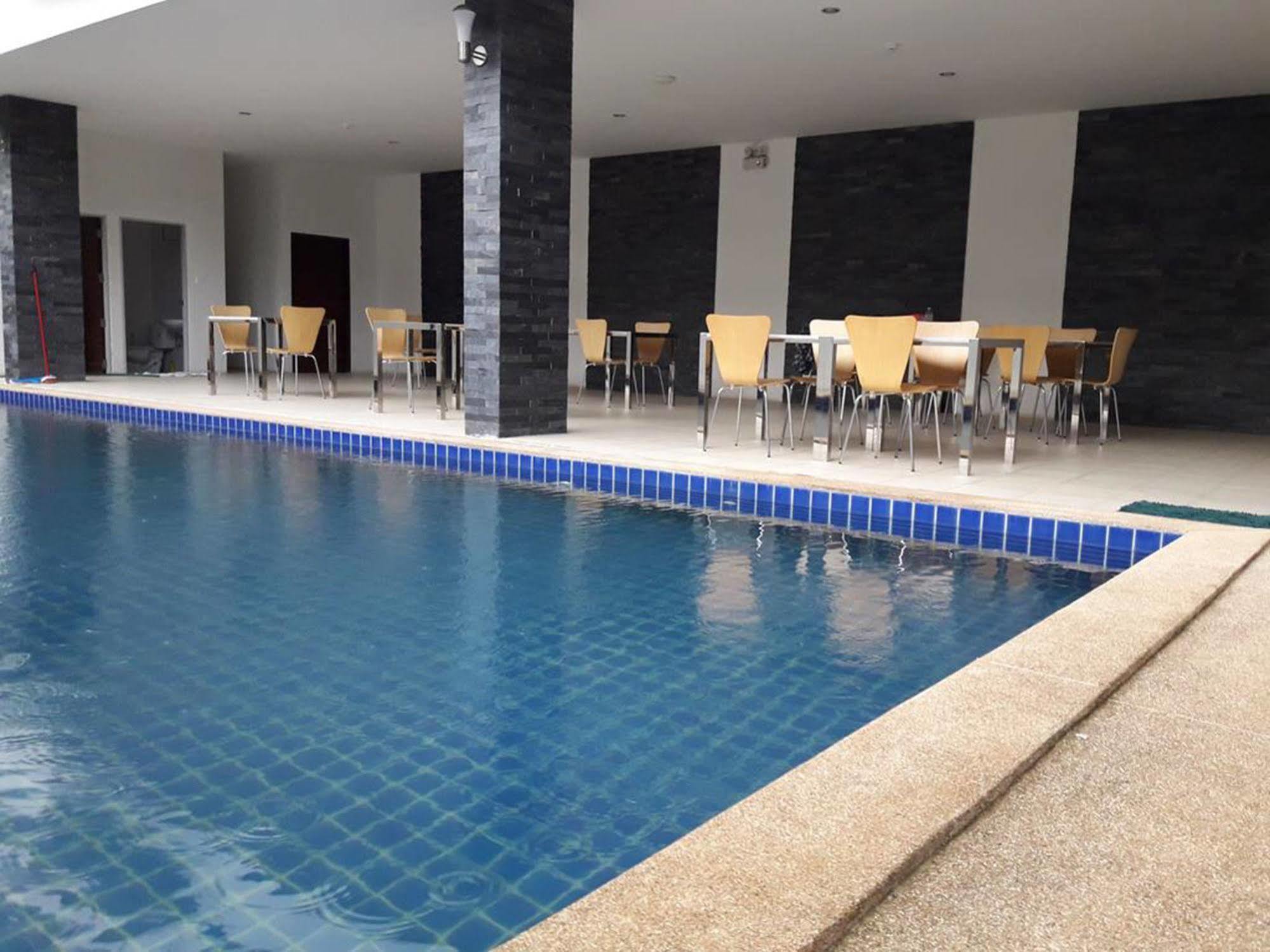 The Ztand By Airport Phuket Hotel Ban Bo Han Buitenkant foto